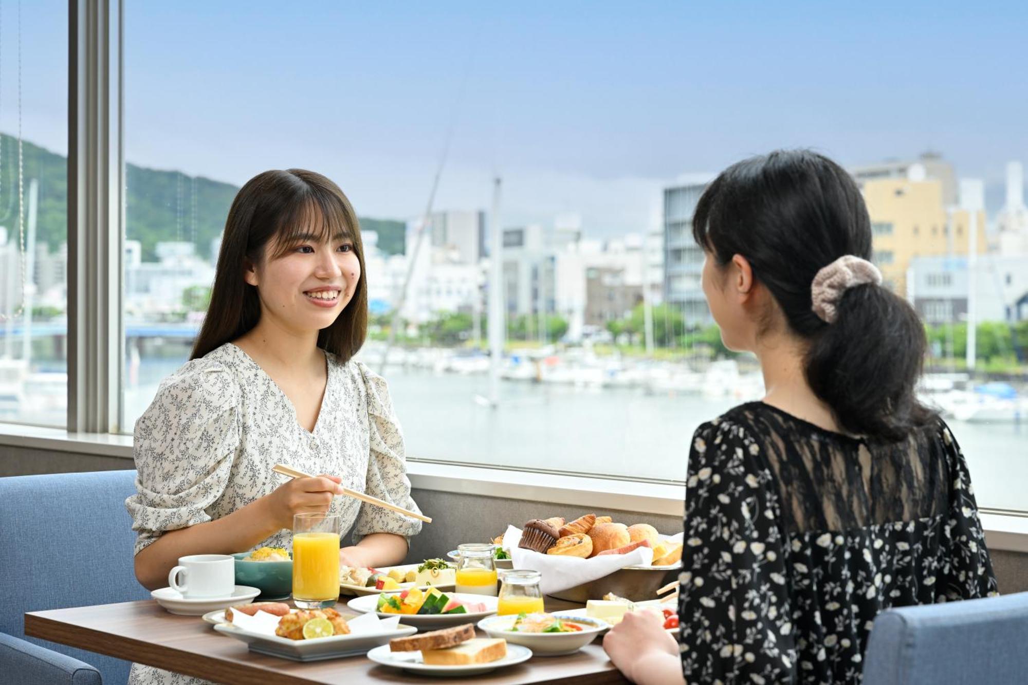 徳島グランヴィリオホテル 徳島市 エクステリア 写真